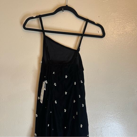 Urban Outfitters Velvet Pearl Beaded Midi Dress Black NWT - Picture 5 of 10